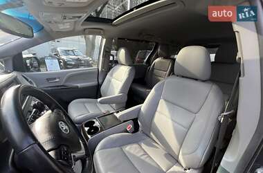 Минивэн Toyota Sienna 2017 в Одессе