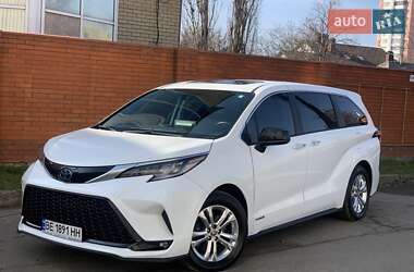 Минивэн Toyota Sienna 2020 в Николаеве