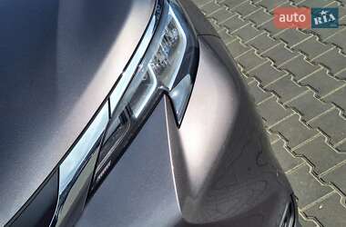 Минивэн Toyota Sienna 2022 в 