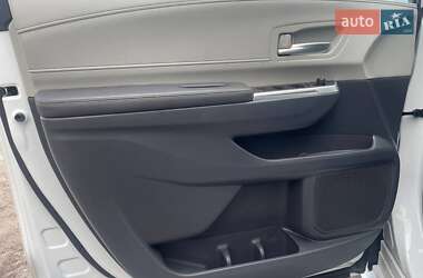 Минивэн Toyota Sienna 2023 в 