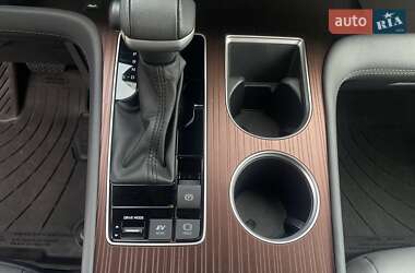 Минивэн Toyota Sienna 2023 в 