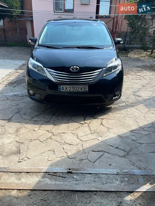 Toyota Sienna 2017