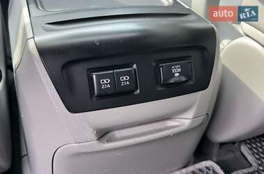 Минивэн Toyota Sienna 2019 в 