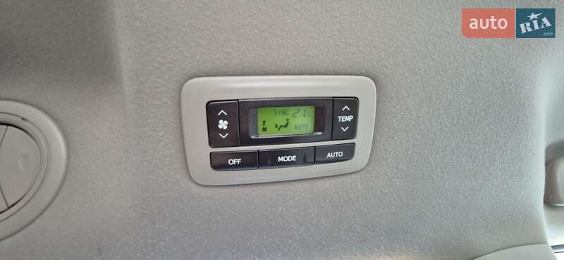 Мінівен Toyota Sienna 2013 в Києві