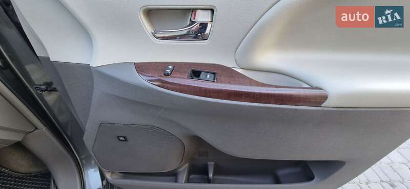 Мінівен Toyota Sienna 2013 в Києві