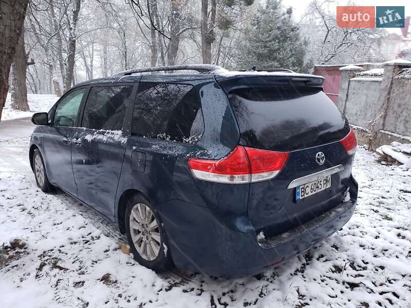 Минивэн Toyota Sienna 2012 в Львове фото 4 Минивэн Toyota Sienna 2012 в Львове