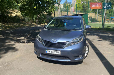 Минивэн Toyota Sienna 2014 в Одессе