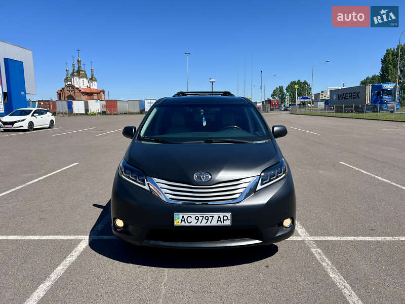 Мінівен Toyota Sienna 2014 в Ковелі