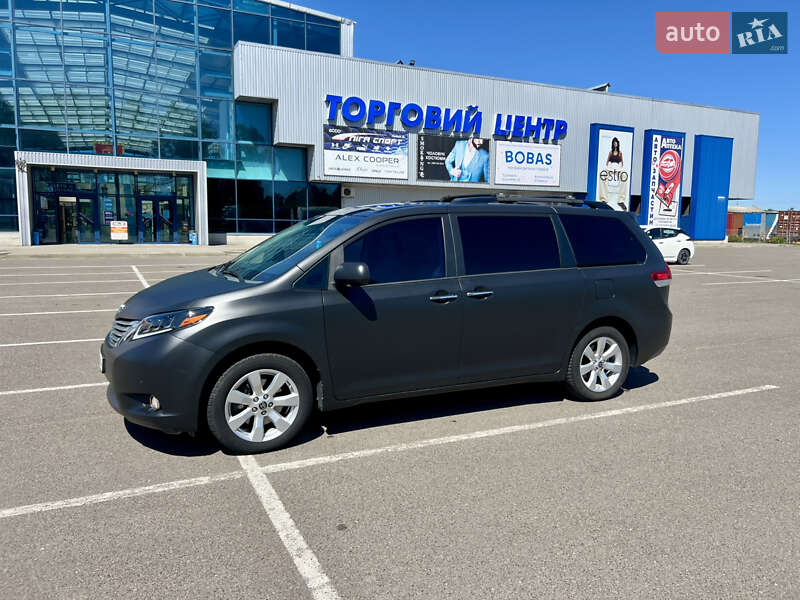 Мінівен Toyota Sienna 2014 в Ковелі