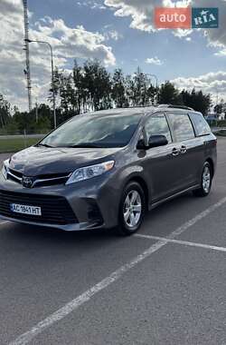 Мінівен Toyota Sienna 2019 в Ковелі