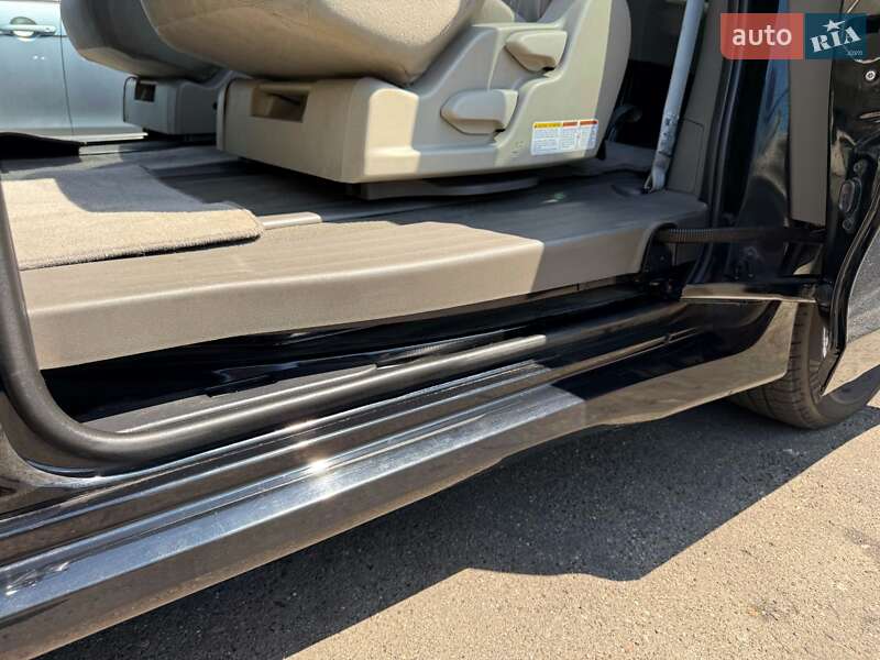 Минивэн Toyota Sienna 2019 в Черноморске