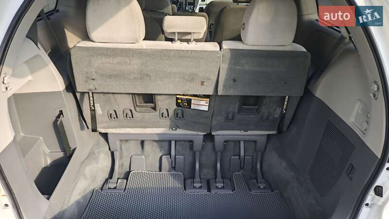 Мінівен Toyota Sienna 2019 в Тернополі