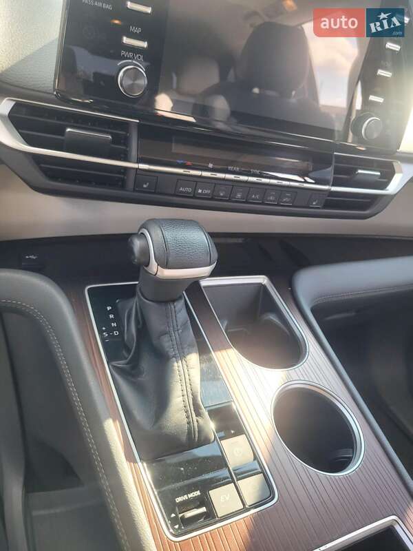 Мінівен Toyota Sienna 2022 в Києві