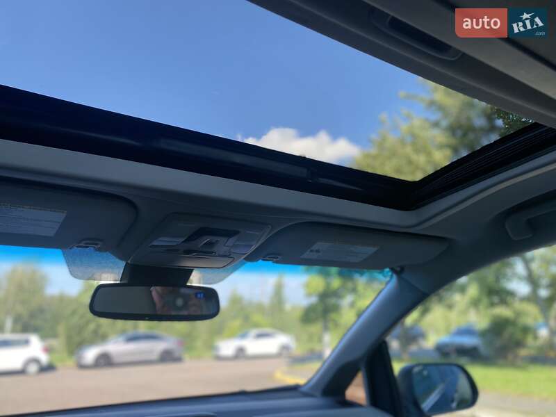 Минивэн Toyota Sienna 2018 в Киеве фото 19 Минивэн Toyota Sienna 2018 в Киеве