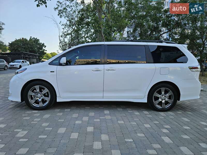 Минивэн Toyota Sienna 2016 в Одессе фото 10 Минивэн Toyota Sienna 2016 в Одессе
