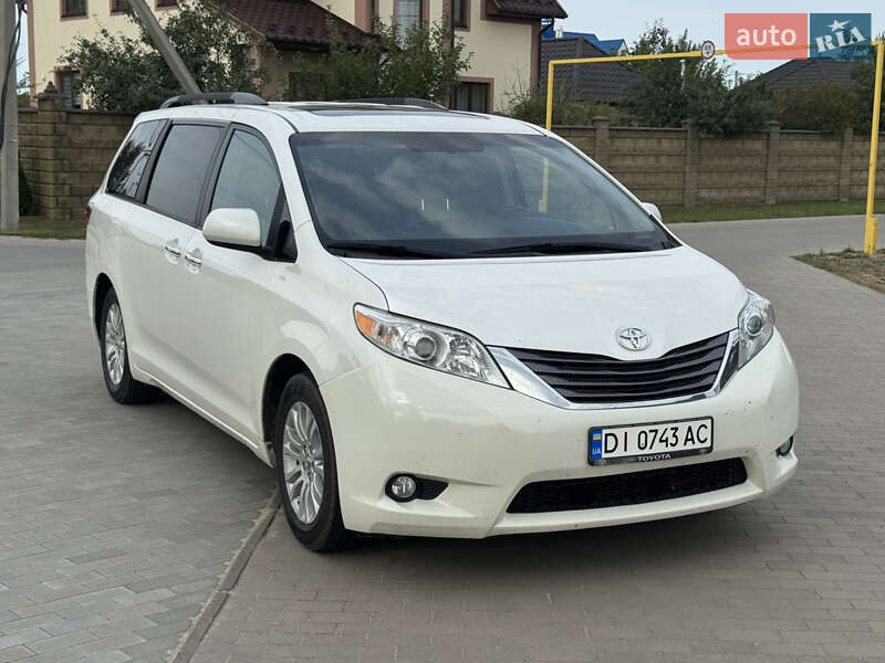 Toyota Sienna 2017