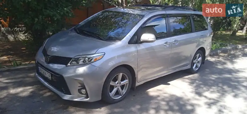 Toyota Sienna