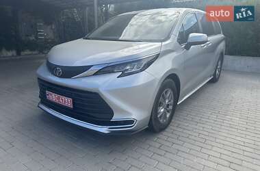 Мінівен Toyota Sienna 2023 в Білій Церкві