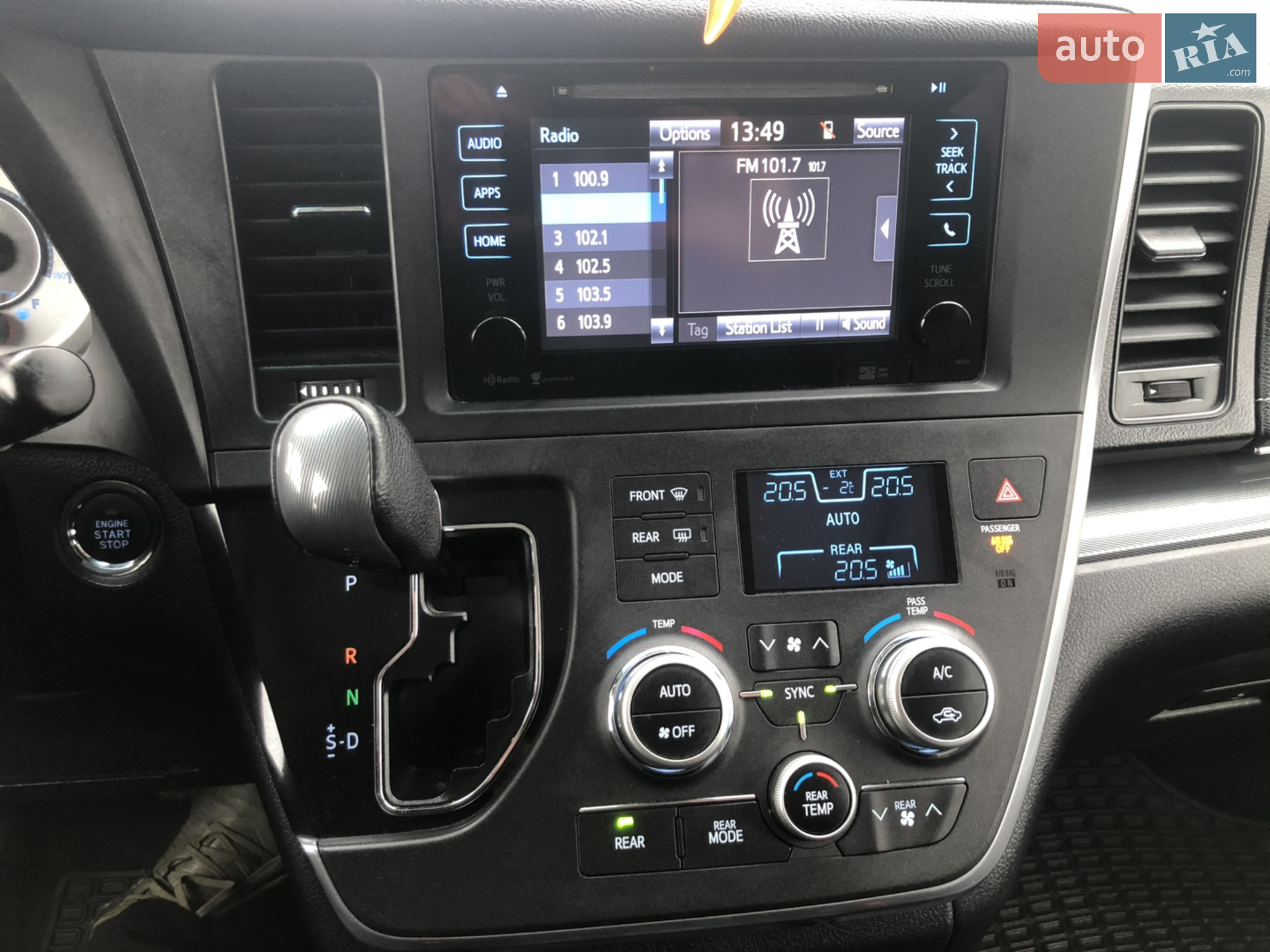 2015 Toyota Sienna - мініатюра 20