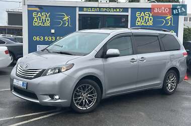 Минивэн Toyota Sienna 2012 в Киеве