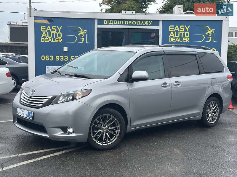 Toyota Sienna 2012