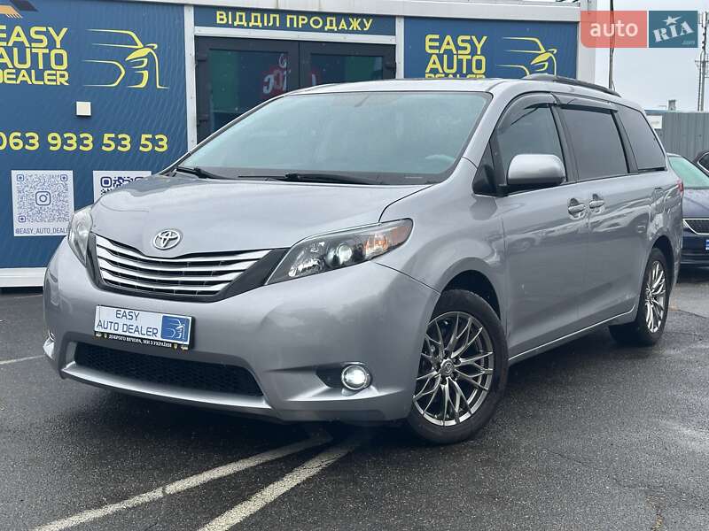 Минивэн Toyota Sienna 2012 в Киеве