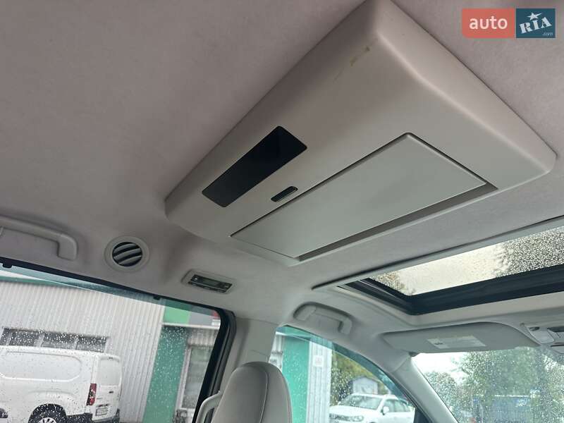 Минивэн Toyota Sienna 2012 в Киеве