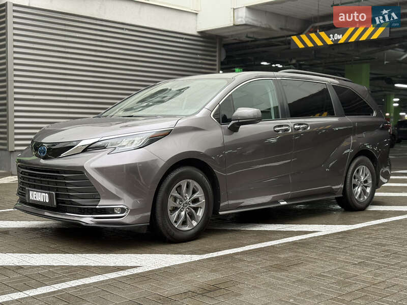 Toyota Sienna 2023