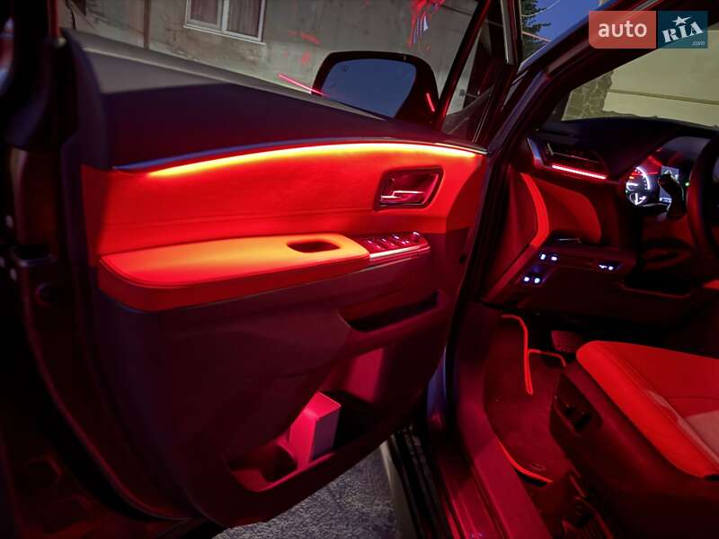 Мінівен Toyota Sienna 2022 в Одесі