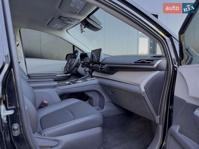 Минивэн Toyota Sienna 2022 в Одессе фото 13 Минивэн Toyota Sienna 2022 в Одессе