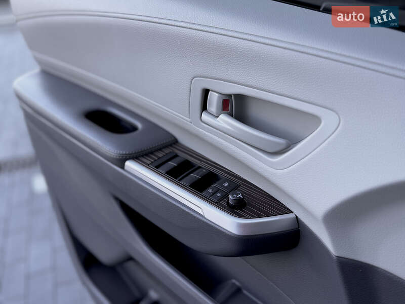 Минивэн Toyota Sienna 2022 в Одессе фото 18 Минивэн Toyota Sienna 2022 в Одессе