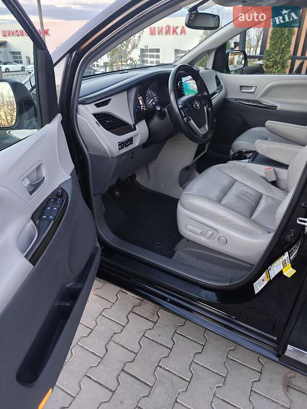 Минивэн Toyota Sienna 2016 в Хмельницком фото 35 Минивэн Toyota Sienna 2016 в Хмельницком