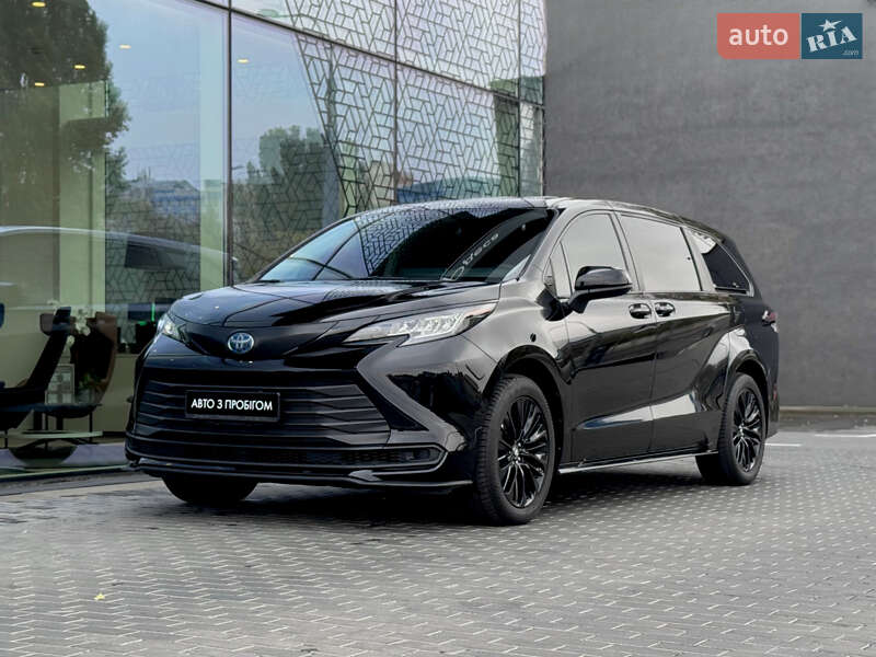 Toyota Sienna 2022