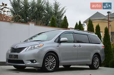 Минивэн Toyota Sienna 2012 в Одессе