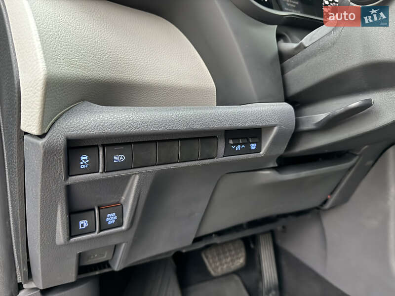 Минивэн Toyota Sienna 2021 в Киеве