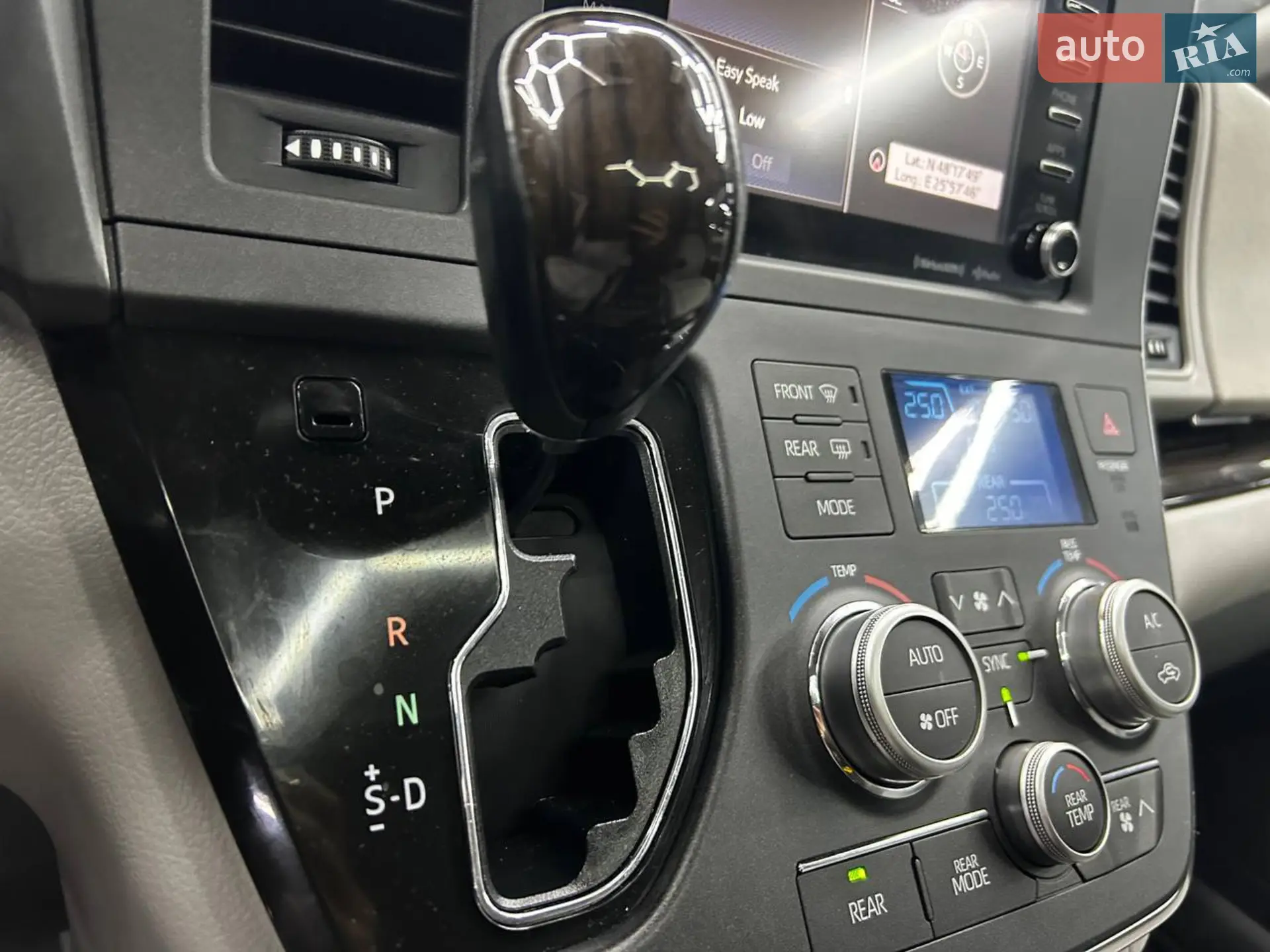 2018 Toyota Sienna - мініатюра 18