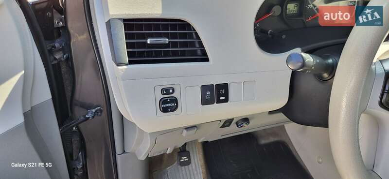 Мінівен Toyota Sienna 2013 в Тернополі
