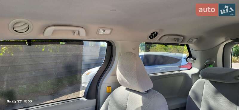 Мінівен Toyota Sienna 2013 в Тернополі