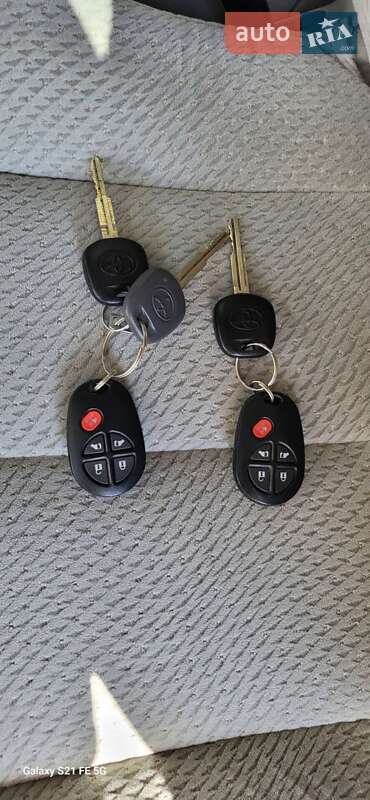 Мінівен Toyota Sienna 2013 в Тернополі