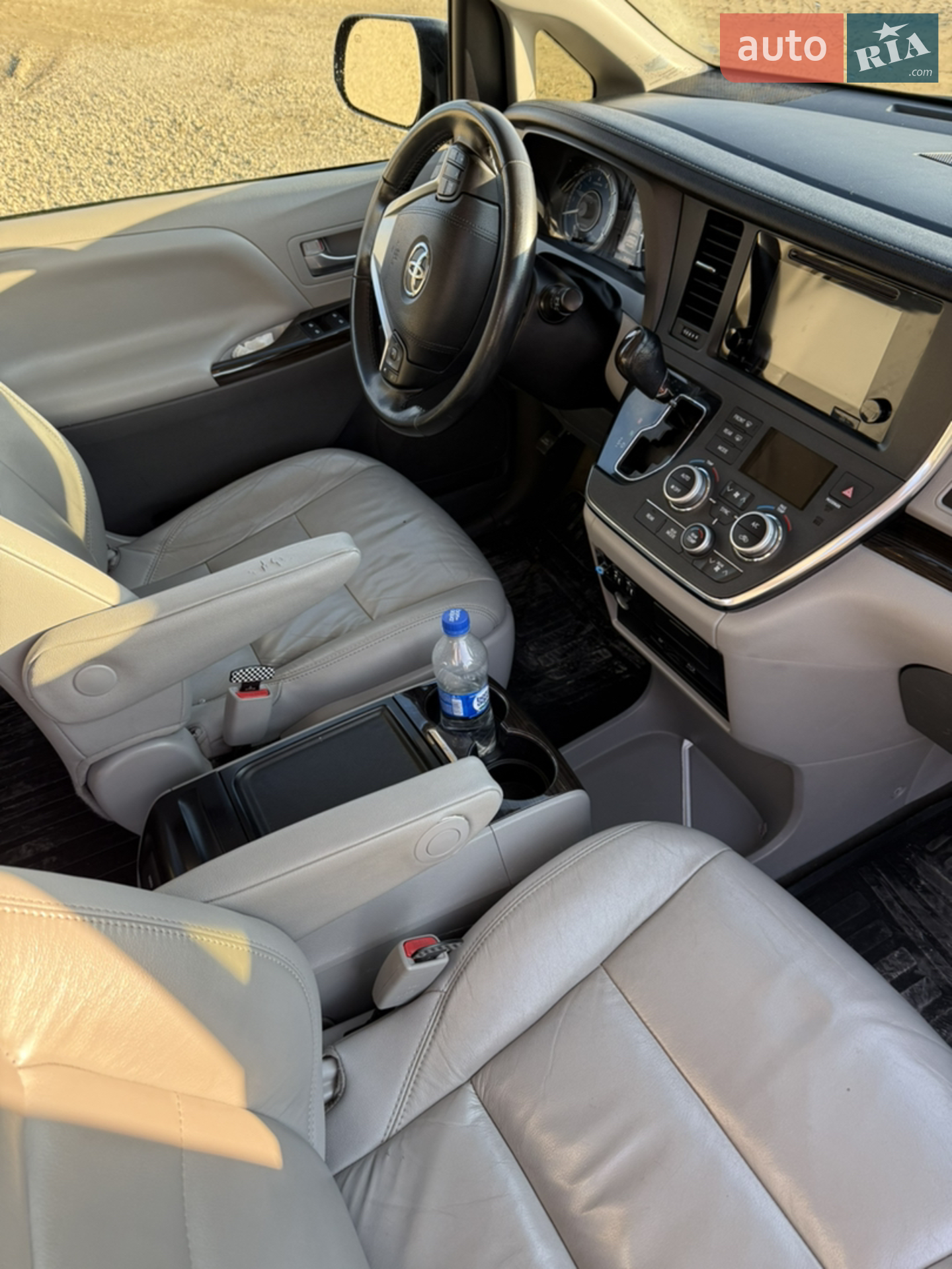 2017 Toyota Sienna - мініатюра 6