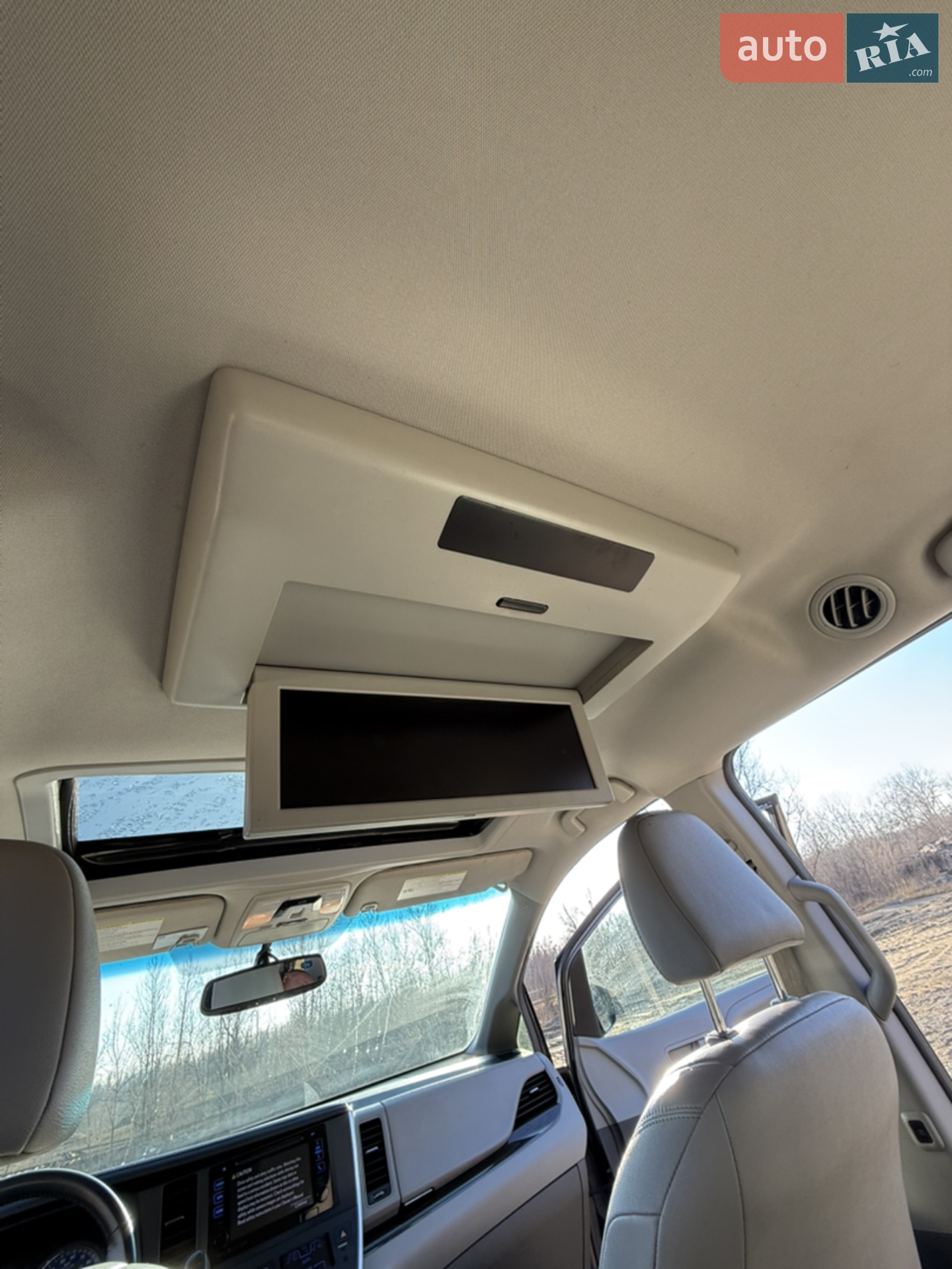 2017 Toyota Sienna - мініатюра 12