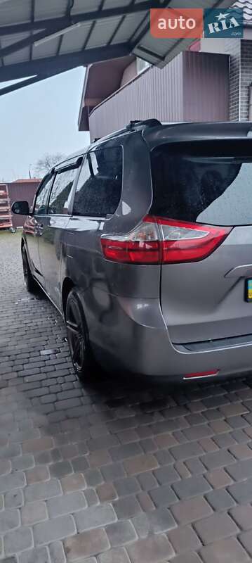 Минивэн Toyota Sienna 2015 в Черновцах фото 15 Минивэн Toyota Sienna 2015 в Черновцах