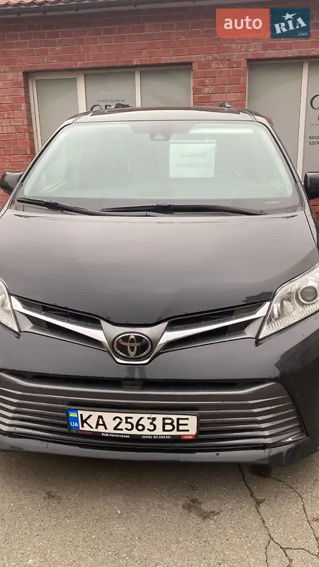 Toyota Sienna