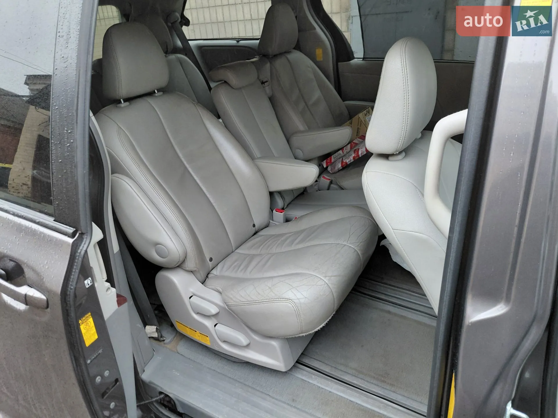 2014 Toyota Sienna - мініатюра 21