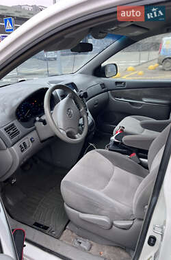 Минивэн Toyota Sienna 2007 в Ивано-Франковске