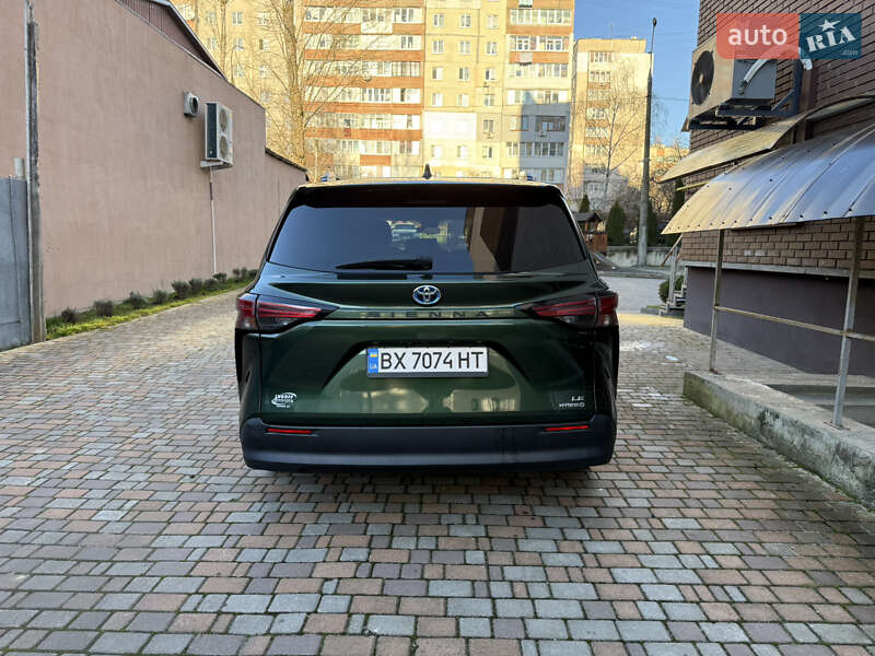 Мінівен Toyota Sienna 2020 в Хмельницькому