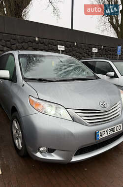 Мінівен Toyota Sienna 2014 в Запоріжжі