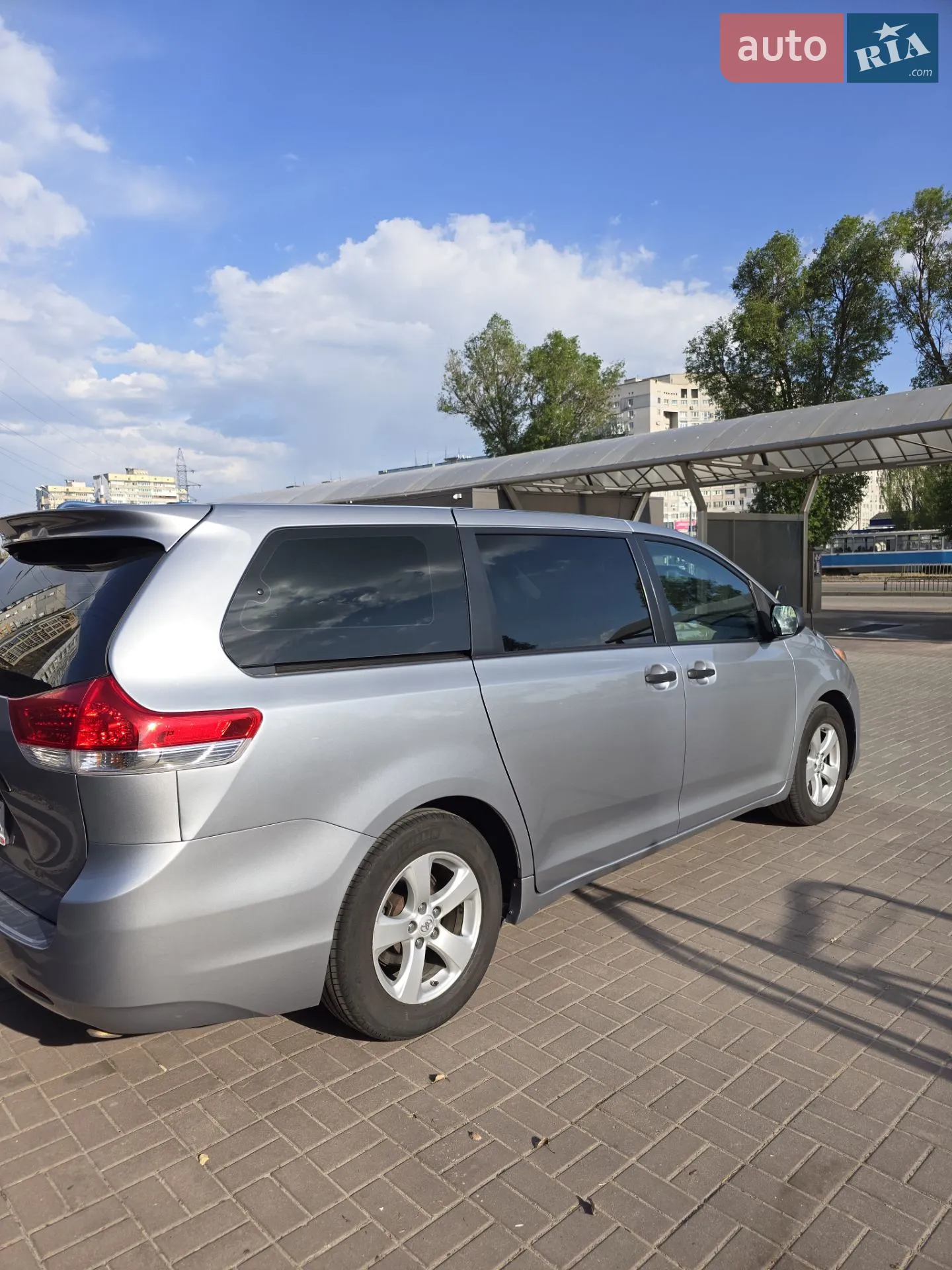 2010 Toyota Sienna - мініатюра 5