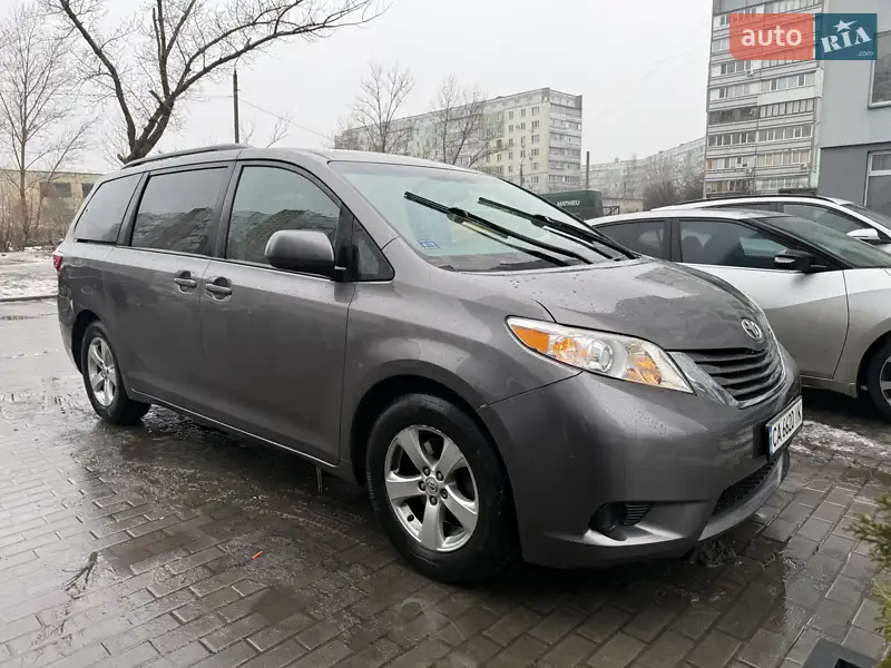 Toyota Sienna