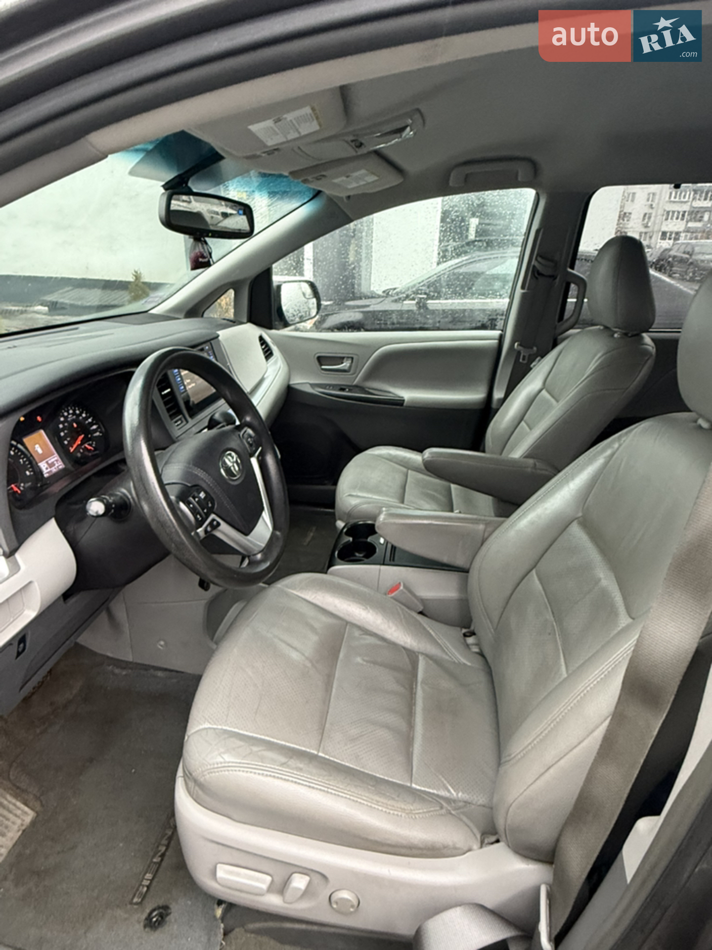 2016 Toyota Sienna - мініатюра 13